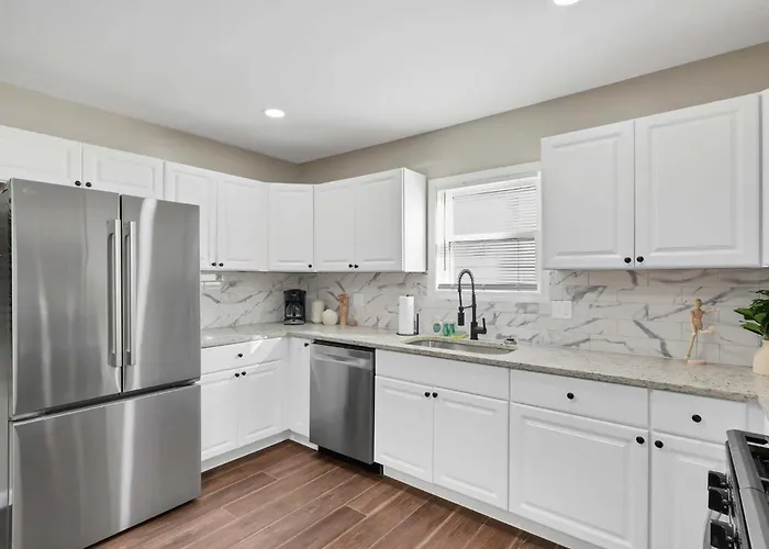Сasa de vacaciones Bright And Cozy 3br Retreat Near Downtown Columbus