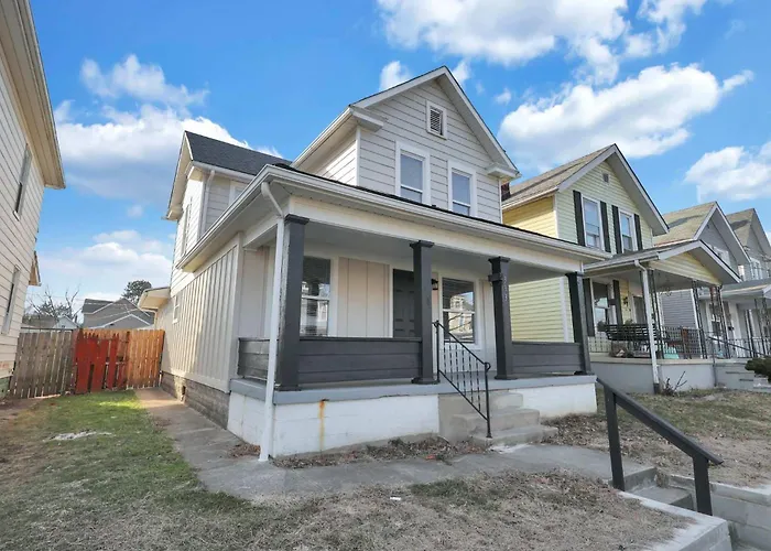 Bright And Cozy 3br Retreat Near Downtown Сasa de vacaciones Columbus