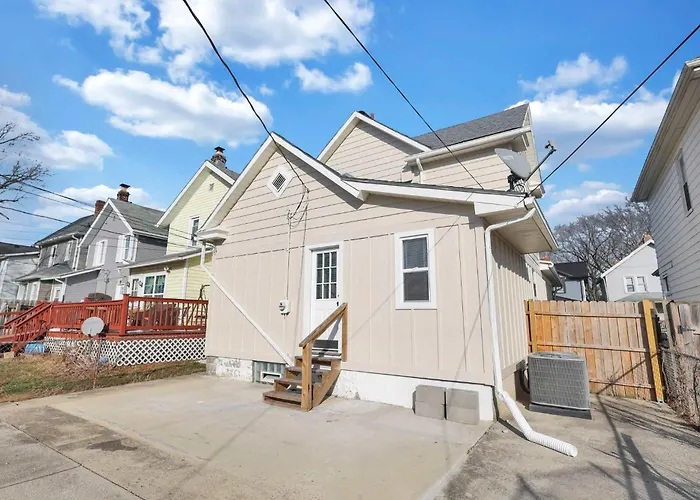 Сasa de vacaciones Bright And Cozy 3br Retreat Near Downtown Columbus